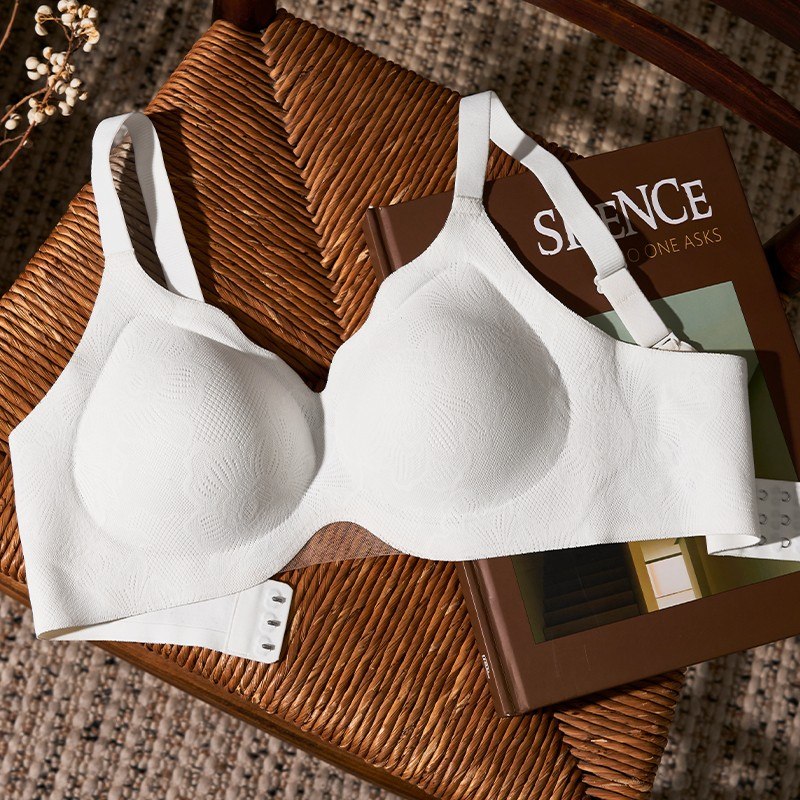 Высококачественный дышащий эластичный бюстгальтер на клейкой основе от ODM.